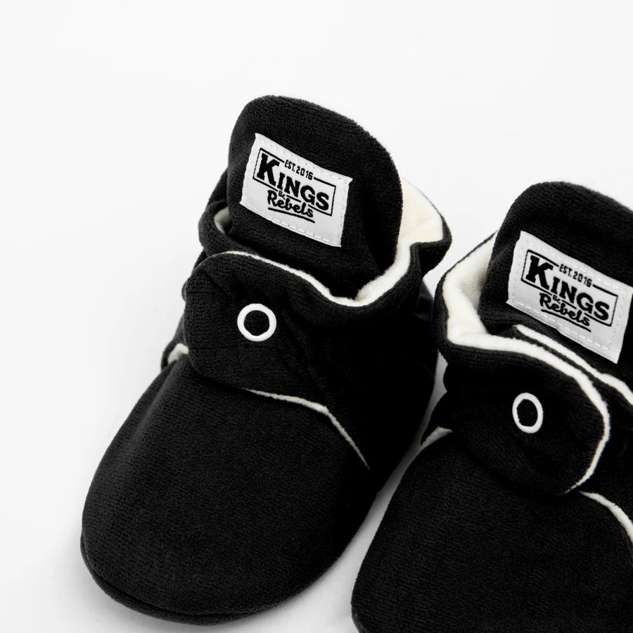 Kings & Rebels - Gamuza Classic - Negro