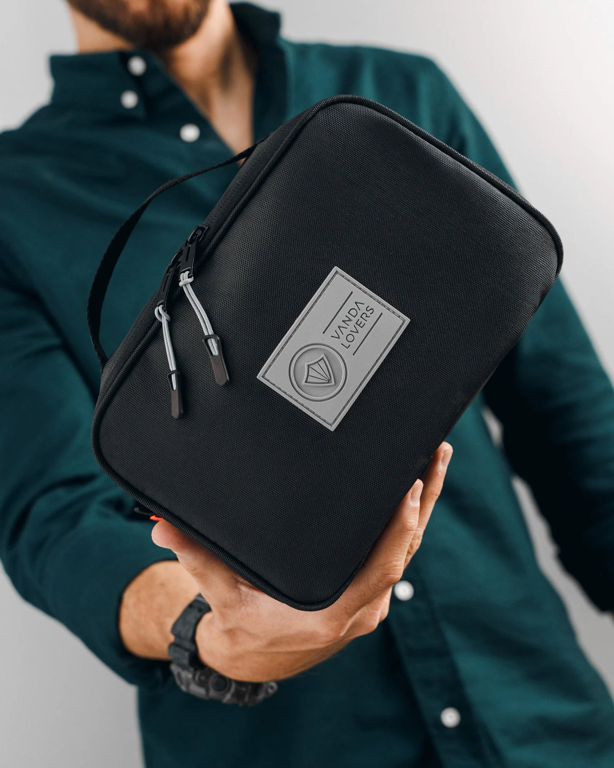 ESTUCHE DE VIAJE ECLIPSE