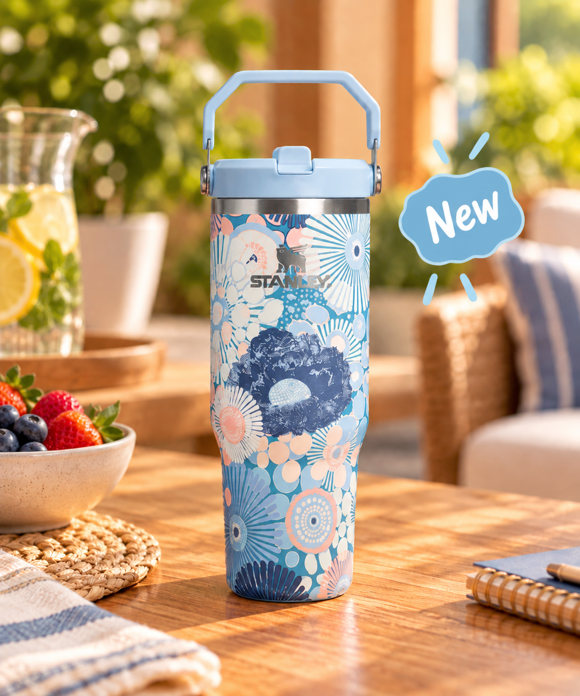 Termo Stanley Classic Flip Straw Tumbler  30 Oz Blue Dream Wildflower