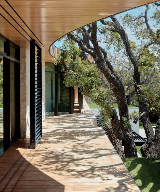 RESIDING WHITH NATURE